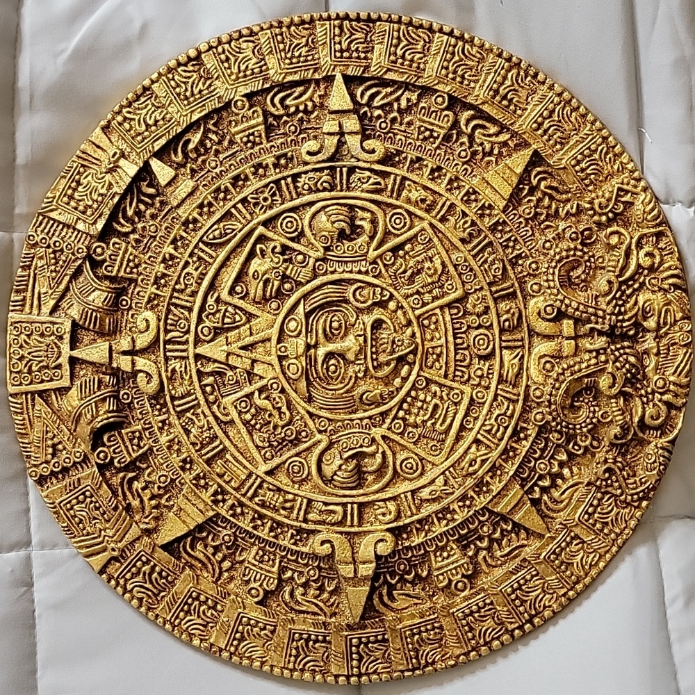 1940s Vintage "CUAUHXICALLI" (AZTEC CALANDER)